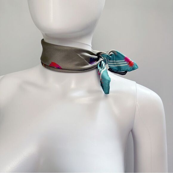 ɴᴡᴏᴛ ᴇᴍᴘᴏʀɪᴏ ᴀʀᴍᴀɴɪ ᴍᴜʟʙᴇʀʀʏ ꜱɪʟᴋ ɴᴇᴄᴋᴇʀᴄʜɪᴇꜰ ꜱꜱ19 ᴄᴏʟʟᴇᴄᴛɪᴏɴ - Picture 3 of 14